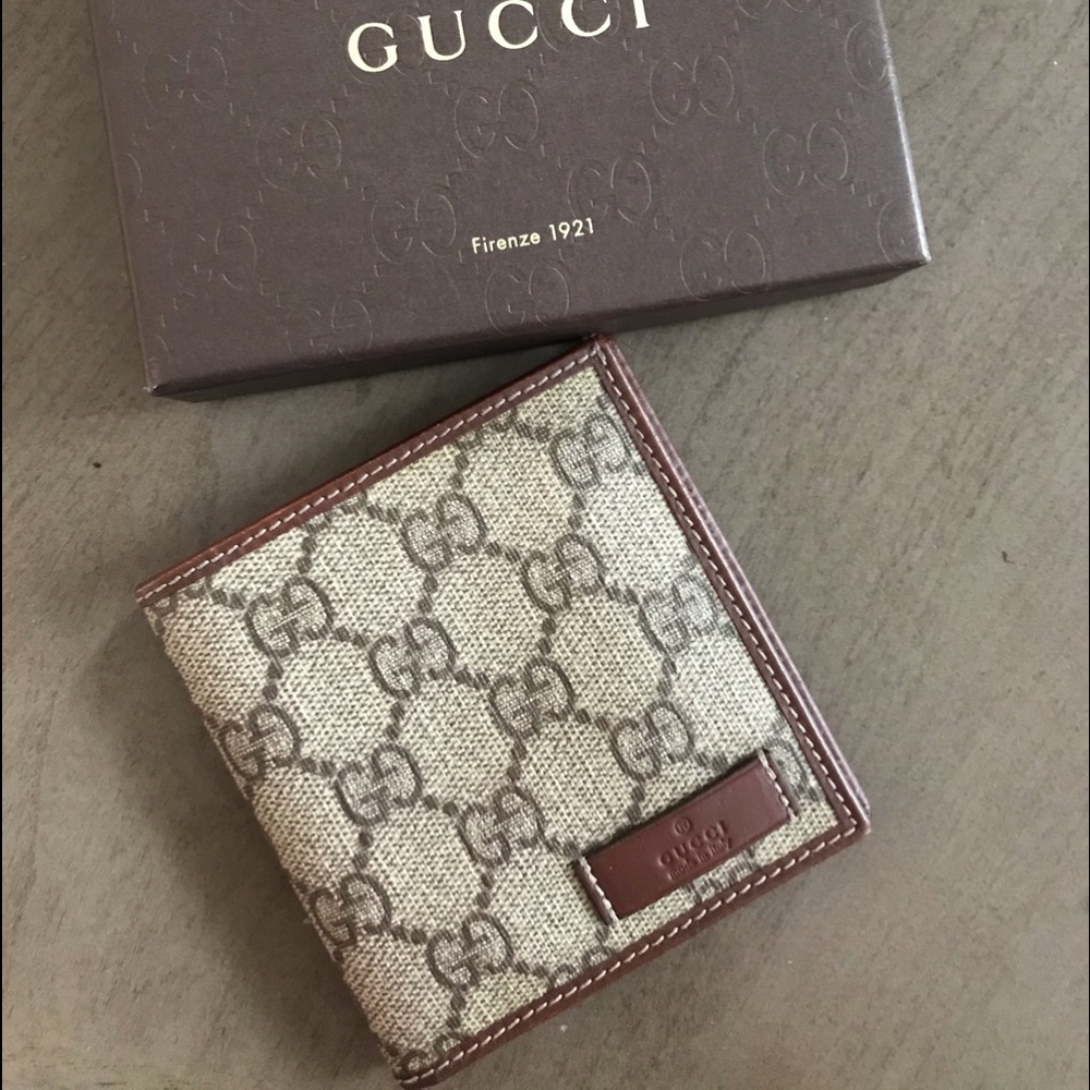 GG Supreme Leather Men's Wallet